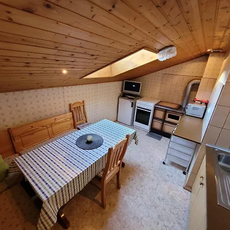 Apartamento Gaestehaus Bergwald - Poetscherjahringerhof