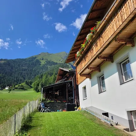 Gaestehaus Bergwald - Poetscherjahringerhof * Virgen