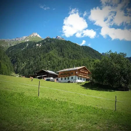 Gaestehaus Bergwald - Poetscherjahringerhof アパート *