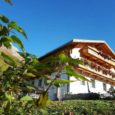 Gaestehaus Bergwald - Poetscherjahringerhof Apartamento *