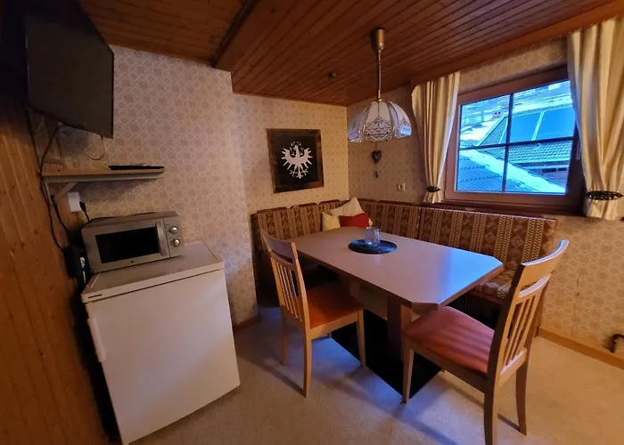 Gaestehaus Bergwald - Poetscherjahringerhof *