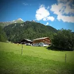 Gaestehaus Bergwald - Poetscherjahringerhof アパート *